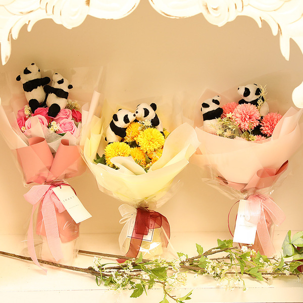 졸업식 입학식 조화 꽃다발 선물 판다커플 알륨 10송이 인형꽃다발